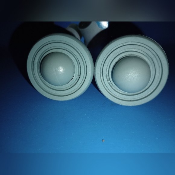 Carex Auto Glides For A Walker Fits Most Walkers Includes 2 Glides A83100 2017 - Picture 6 of 14